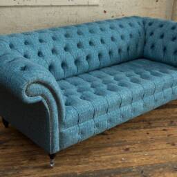 British Handmade Blue Distressed Velvet 3 Seater Chesterfield Sofa - thumbnail 4