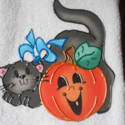 Appliqued Halloween Bathroom Or Kitchen Hand Towel Black Cat & Pumpkin Decor - thumbnail 2
