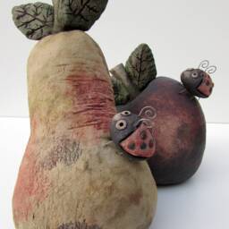 Ceramic Pear & Ladybug - thumbnail 4