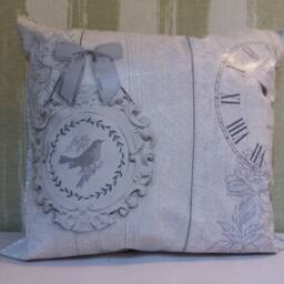 Oilcloth Cushion Shabby Chic in 3 Sizes - Outdoor Garden Lounge Decoration - thumbnail 2