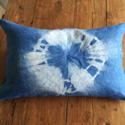 Linen Pillow Cover Hand Dyed With Natural Indigo Shibori Tie-Dye Pattern - thumbnail 2
