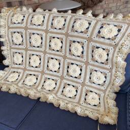 Ivory Rose Crochet Baby Afghan Vintage Style Ruffle Blanket - thumbnail 2