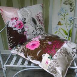 Outdoor Cushions - Made Of Oilcloth Great Living, Garden & Lounge Decoration - Pattern Rose/Hydrangea in Three Different Sizes - thumbnail 1