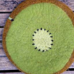 Handfelted Seat Cushion As Fruit Slice Kiwi - thumbnail 3
