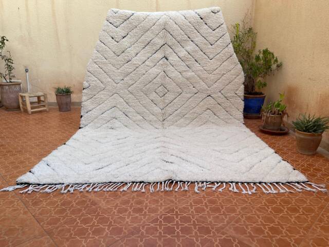 Amazing Moroccan Beni Ourain Rug - White & Black Diamond Wool Handmade Berber Shag Carpet Minimalist Area - image 1
