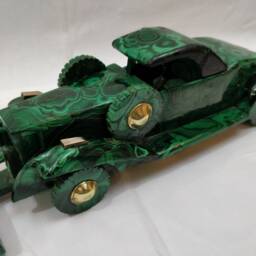Handcarved Malachite Vintage Car Model - Gemstone Miniature Luxury Vehicle Men's Gift Classic Automobile Sculpture - thumbnail 2