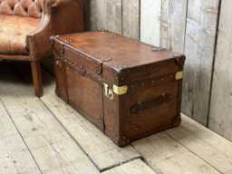Handmade Leather Trunk Coffee Table, Vintage Steamer Storage Chest, Luxury Living Room Furniture