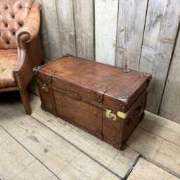 Handmade Leather Trunk Coffee Table, Vintage Steamer Storage Chest, Luxury Living Room Furniture - thumbnail 4