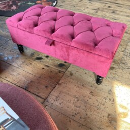 Reddish Pink Velvet Chesterfield Storage Ottoman, Luxury UK Handmade Coffee Table, Toy Blanket - thumbnail 3