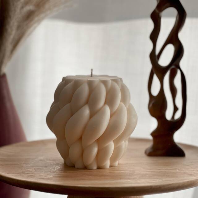 Large Knitted Soy Candle Twisted Rope Coffee Table Decor - image 1