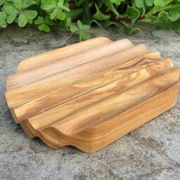 Soap Dish Olive Wood Grooved Oval Tray Wooden Corrugated Handmade Ribbed Bathroom Nature Alentejoazul Portugal Sustainable - thumbnail 3