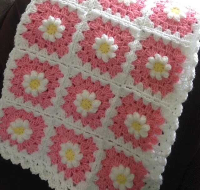 Handmade Crochet White Baby Pink Daisy Blanket /Granny Square Blanket /New Baby Gift/Christening Present /Hand Knitted Shawl - image 1