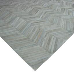 Cowhide Patchwork Rug Raw Leather Argentina - Cowhide Free Shipping Chevron Mix Of Light/Medium Greys & Creams 5' X 7' Handmade - thumbnail 2