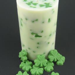Saint Patrick's Day Shamrock Clover Green & White Soy Pillar Candle - thumbnail 4