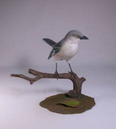 Northern Mockingbird Wooden Carved Bird Carving - thumbnail 1