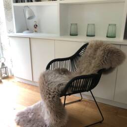 Mauve /Taupe Scoloured Sheepkin Rug . Chair Cover Bed Cover, Fur , Genuins Sheepskin Rug, Mat, Interior Accessories - thumbnail 4