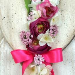 Angel, Modern Farmhouse Decor, Country Distressed Wood Pink Roses With Ribbon Wall Hanging Rustic Angel - thumbnail 3