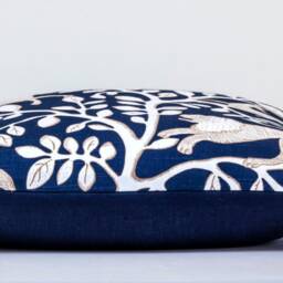 Robert Allen Animal Print Pillow Cover, Blue White Cotton Linen - thumbnail 3
