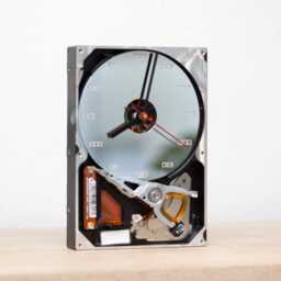 Desk Clock Made With Recycled Computer Hard Drive, Hdd Clock, Gift For Dad, Unique Geek, Graduation - thumbnail 3