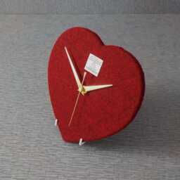 Harris Tweed Heart Clock Dark Red Fabric - Romantic Valentine Gift Ruby Wedding Anniversary - thumbnail 3