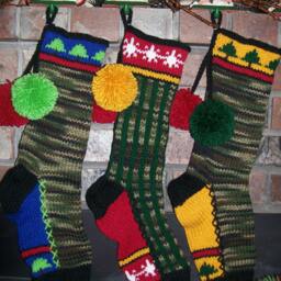 Hand Knit Christmas Stocking Camo Hunter Green Stripe Snowflake Border Santa's Works - thumbnail 3