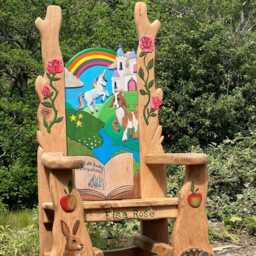 Bespoke School Storytelling Chair - Hand-Carved Fairytale Design Solid Oak Schools Libraries Handmade Wales UK - thumbnail 3