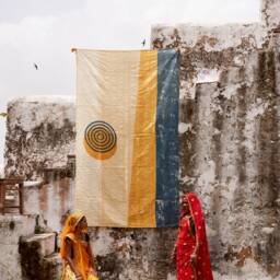 Handmade Linen Kantha Throw Blanket Boho Mid-Century Modern - thumbnail 2
