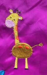 Giraffe - Bubble Baby Blanket Embroidered Personalised 95cm X 75cm - thumbnail 1