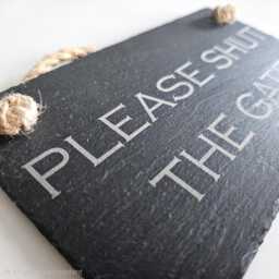 Dash Through The Snow - Christmas Slate Plaque Decor Engraved Sign Nativity Wall Hanging - thumbnail 2