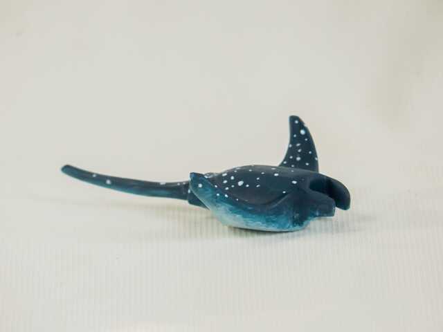 Wooden Stingray Toy, Hand-Painted Ocean Animal, Waldorf Montessori Sea Life Natural Gift For Kids, Nursery Decor - image 1