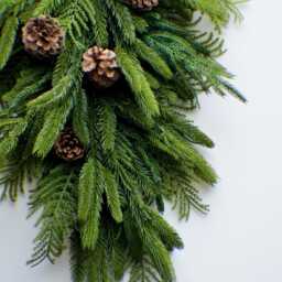 Christmas Garland, Arrangement, Wreath, Door Fireplace Swag Table Centerpiece Gift - thumbnail 3