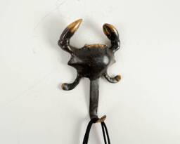 Unique Crab Bronze Hook, 5.7 - thumbnail 1