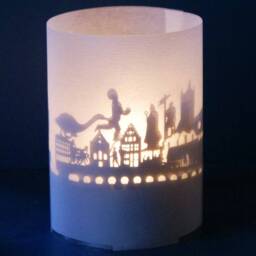 Neuss Skyline Gift Tube Shadow Play - Mesmerizing Souvenir, Candle Projection With Iconic Silhouettes Perfect For Fans - thumbnail 1