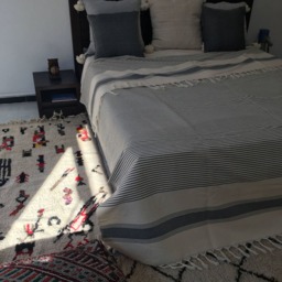 100% Coton Blanket With Fringe Hand Loomed By Our Weavers, Size 110x90'' Inches - thumbnail 2