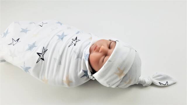 stars Baby Swaddle Set - Swaddling Blanket & Knot Hat - image 1