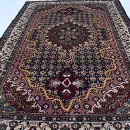 Handmade Wool Rezmahi Rug 6.7x9.9 Ft Persian Tribal Rug - thumbnail 4