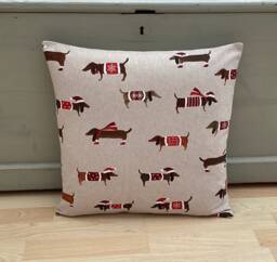 Christmas Gifts Dachshund Pillow Cover Linen Sausage Dog Cushion - thumbnail 1