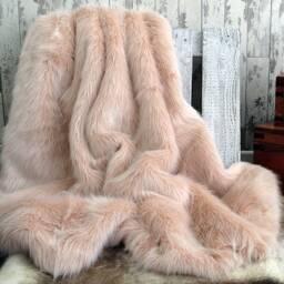 Baby Pink Faux Fur Throw - Candyfloss Bedspread, Ivory Suede Lining - 150 X 150cm - thumbnail 3