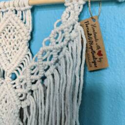 White Macrame Diamond Weave Wall Hanging - thumbnail 3
