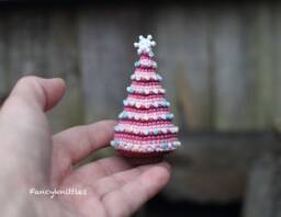 Crocheted Christmas Tree Miniature Home Decor, Winter Holiday Gift, Ornament