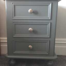 Bedside Cabinet 3 Drawers - Victorian Style - thumbnail 2