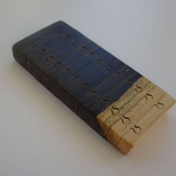 Small Lignum Vitae Bar Grid Jigsaw Puzzle - thumbnail 3