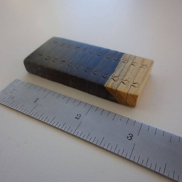 Small Lignum Vitae Bar Grid Jigsaw Puzzle - thumbnail 4