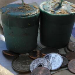 Prosperity Abundant Life Herbal Soy Blend Ritual Candles - 2 Loaded Green Votives - thumbnail 3