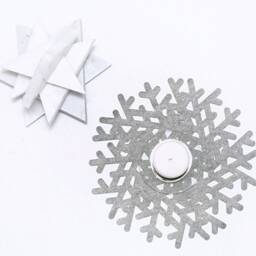 Christmas Placemat/ Round Fir Branch Design/ Winter Decorations/ Holiday Table Centerpiece/ Dining Decor - thumbnail 2