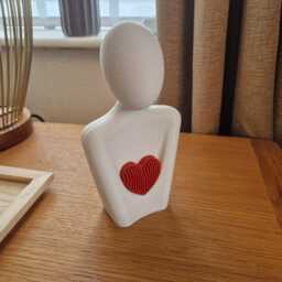 Minimalist Mother's Love Heart Sculpture Home Decor - thumbnail 3