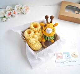 Giraffe Baby Girl Gift Basket With Giraffe Toy, Hand Knit Bonnet & Booties, Pregnancy Announcement Set