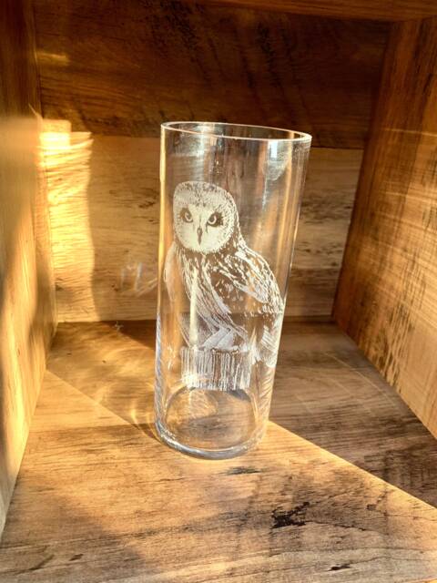 Owl Engraved Vase Mother's Day Personalised Etched Glass Gift, Flowers, Wife, Cat, Dog, Pet Children, Family Mum, Mom, Nanna, Nan, Print - image 1
