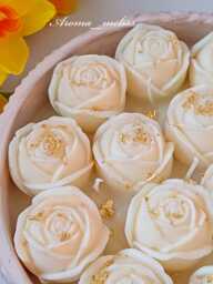 Handmade Soy Wax Rose Candle Stonecast Jar, Eco-Friendly Decor - thumbnail 1
