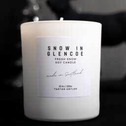 Snow in Glencoe Soy Candle Scottish Gift Luxury Winter Hygge Fresh Scent Made Scotland - thumbnail 2